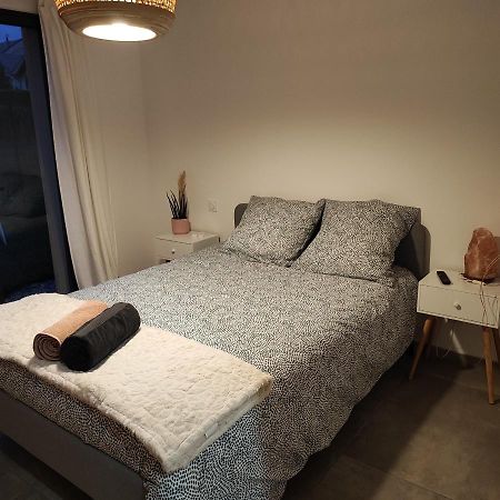 Chambre Au Coeur Des Vignes Myans ภายนอก รูปภาพ